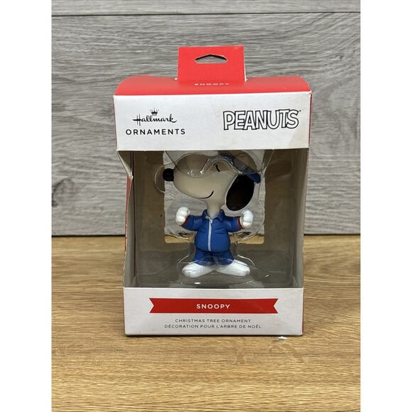 2024 Snoopy Hallmark Christmas Ornament Peanuts Team USA Olympic feat. Hologram - Picture 1 of 4
